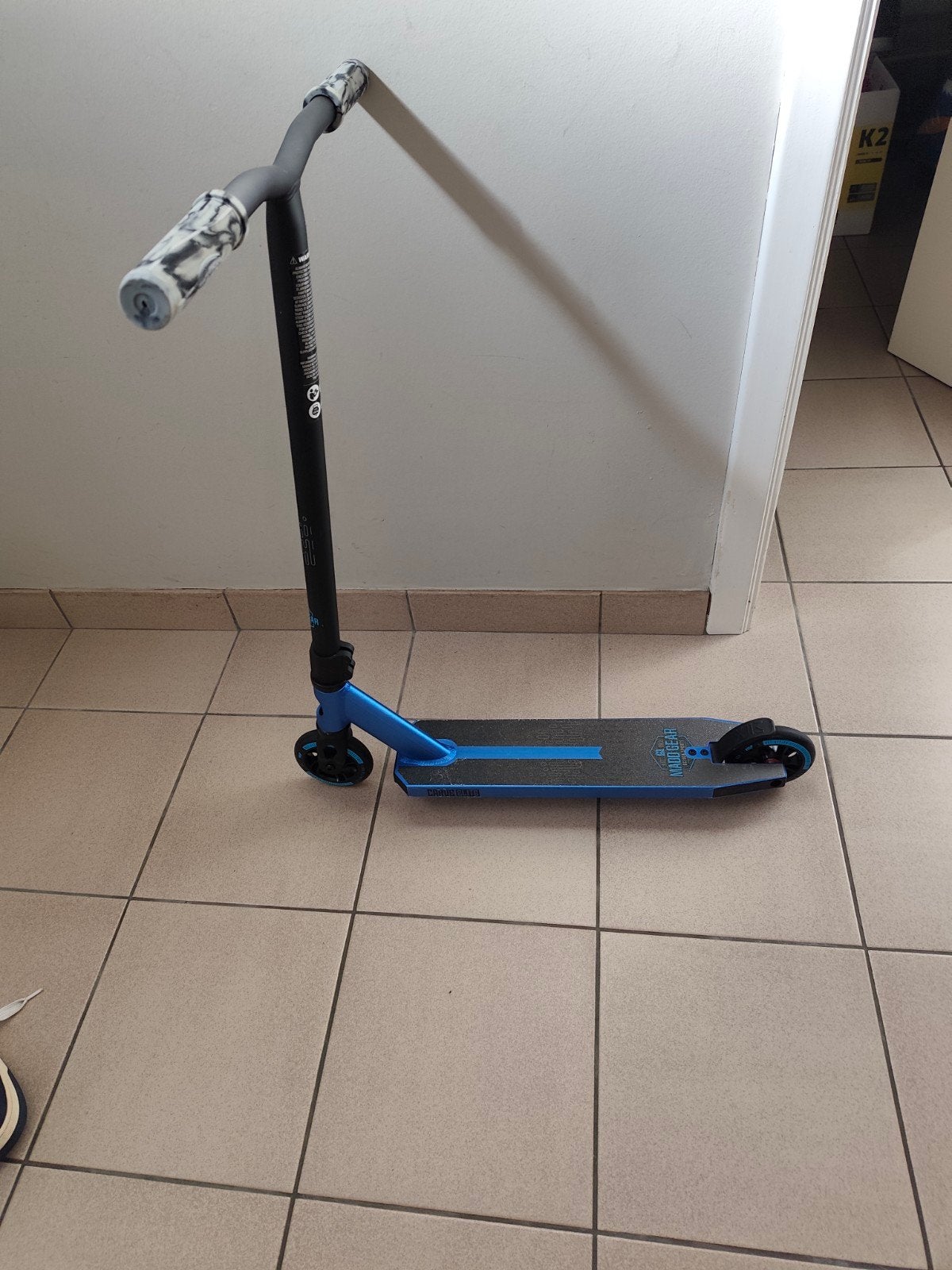 mad gear pro stunt step (50€), Fietsen en Brommers, Ophalen