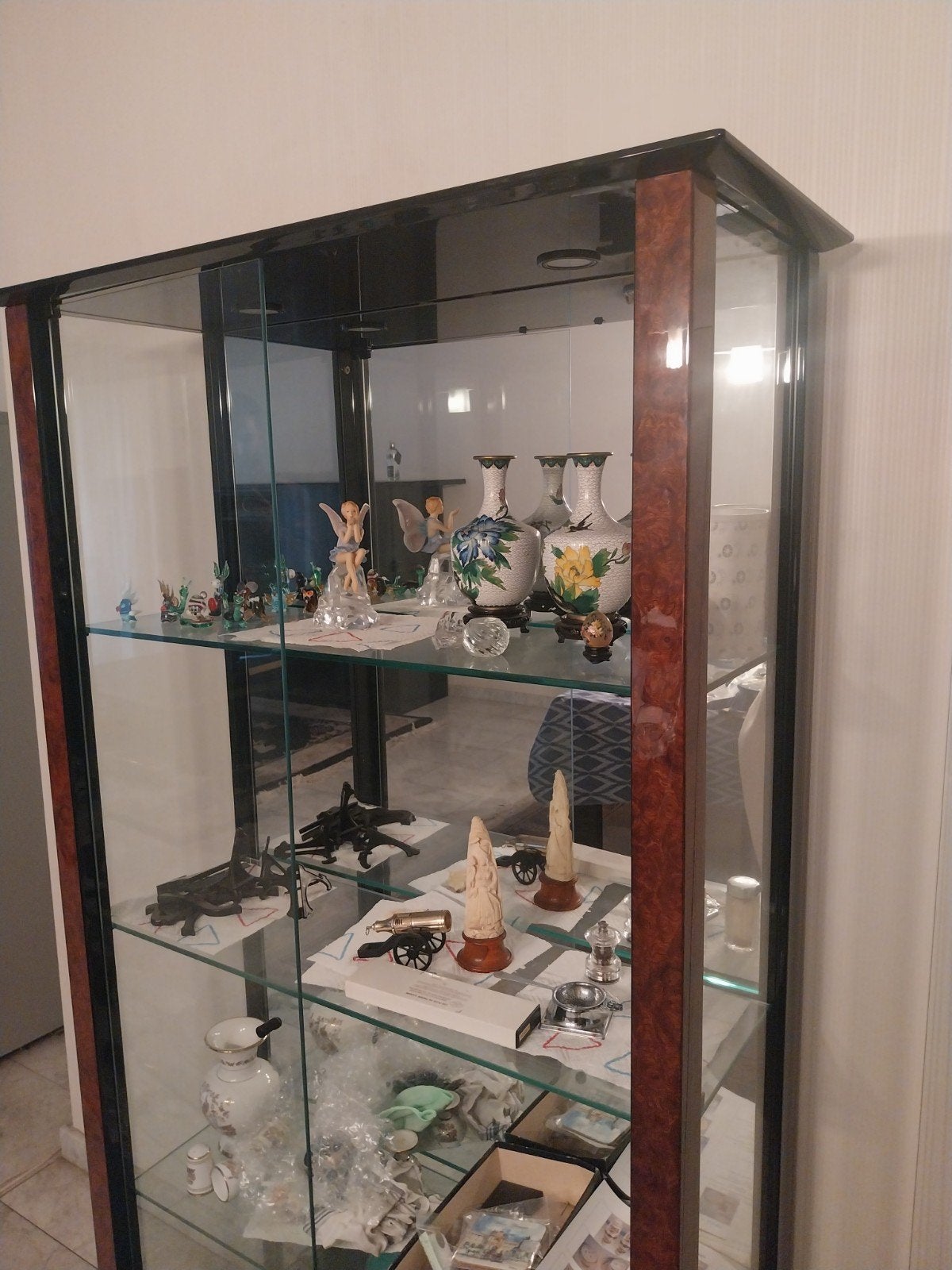 glazen vitrinekast, Huis en Inrichting, Ophalen
