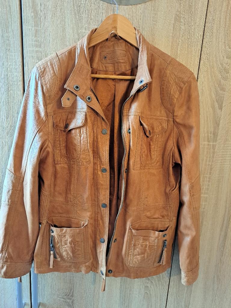 2 mooie lederen damesjassen, Vêtements | Femmes, Vestes | Hiver, Enlèvement, Comme neuf, Taille 38/40 (M), Noir