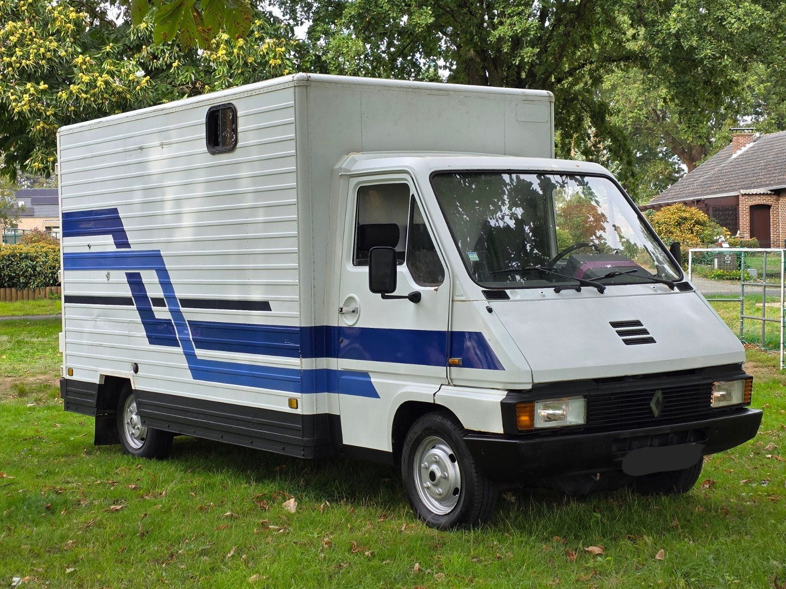Renault master 2.5D paardenwagen/ horses gekeurd voor vekoop, Renault, Bedrijf, Diesel, Te koop
