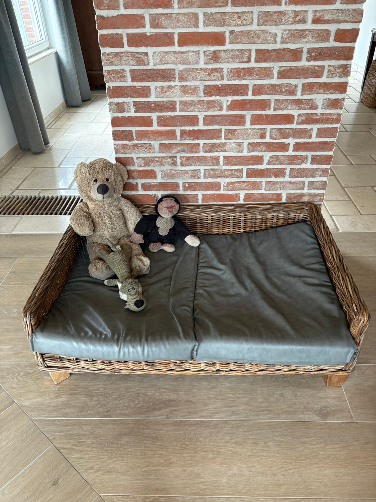 Rieten hondenmand met orthopedische matras, Dieren en Toebehoren, Ophalen, Gebruikt, Riet
