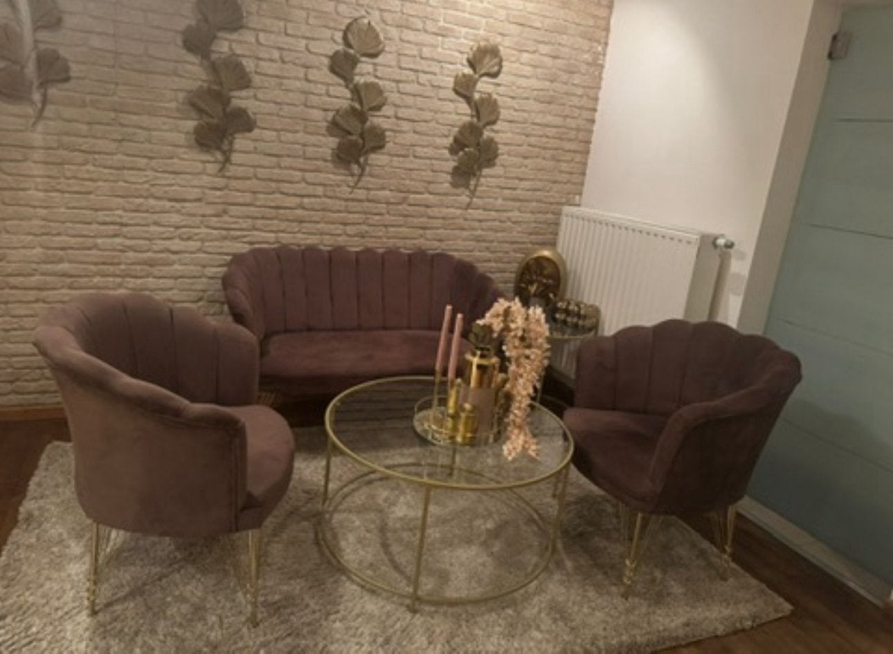 Mooie bankje met twee stoelen, Ophalen
