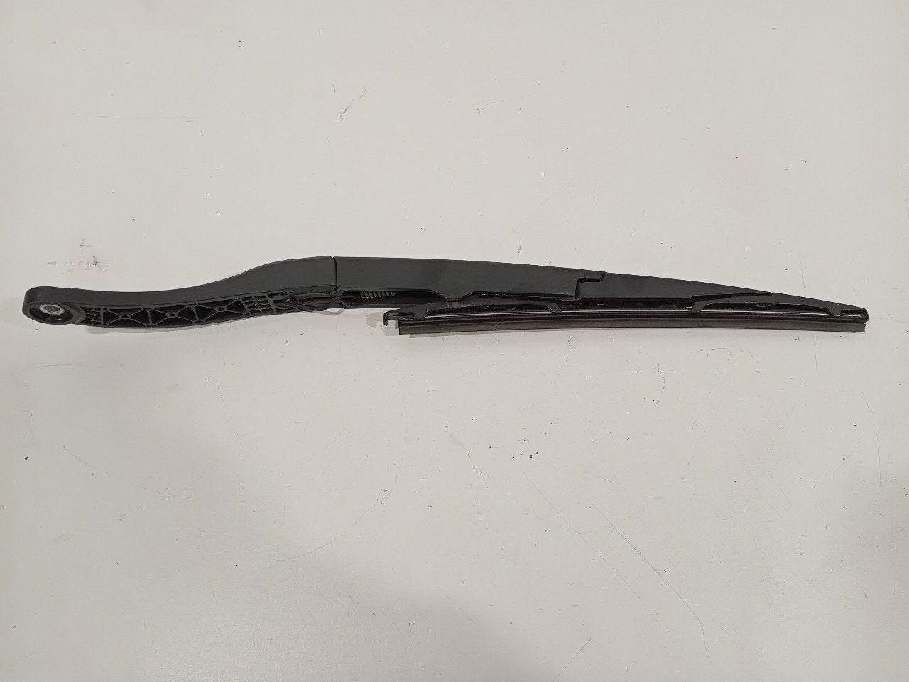 Ruitenwisserarm achterruit Hyundai Tucson, Onderdelen@venauto.nl, Van der Ven Autorecycling B.V., Gebruikt, Ettenseweg 76, 4706 PB Roosendaal, The Netherlands