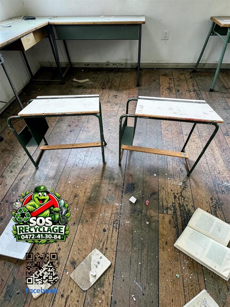 Bureau d’ecole, Enlèvement, Comme neuf