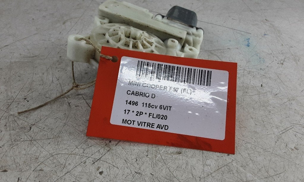 MOTOR RAAMMECHANIEK RECHTS VOOR Mini Mini Convertible (F57), Gebruikt, Mini, Petuelring 130
80809  München, DE, Voor
