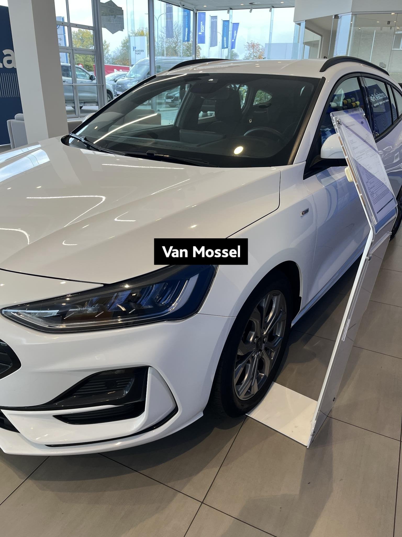 Ford Focus Clipper 1.0i EcoBoost MHEV 92kW ST-Line, Gebruikt, Bedrijf, 5 deurs, 1000 cc