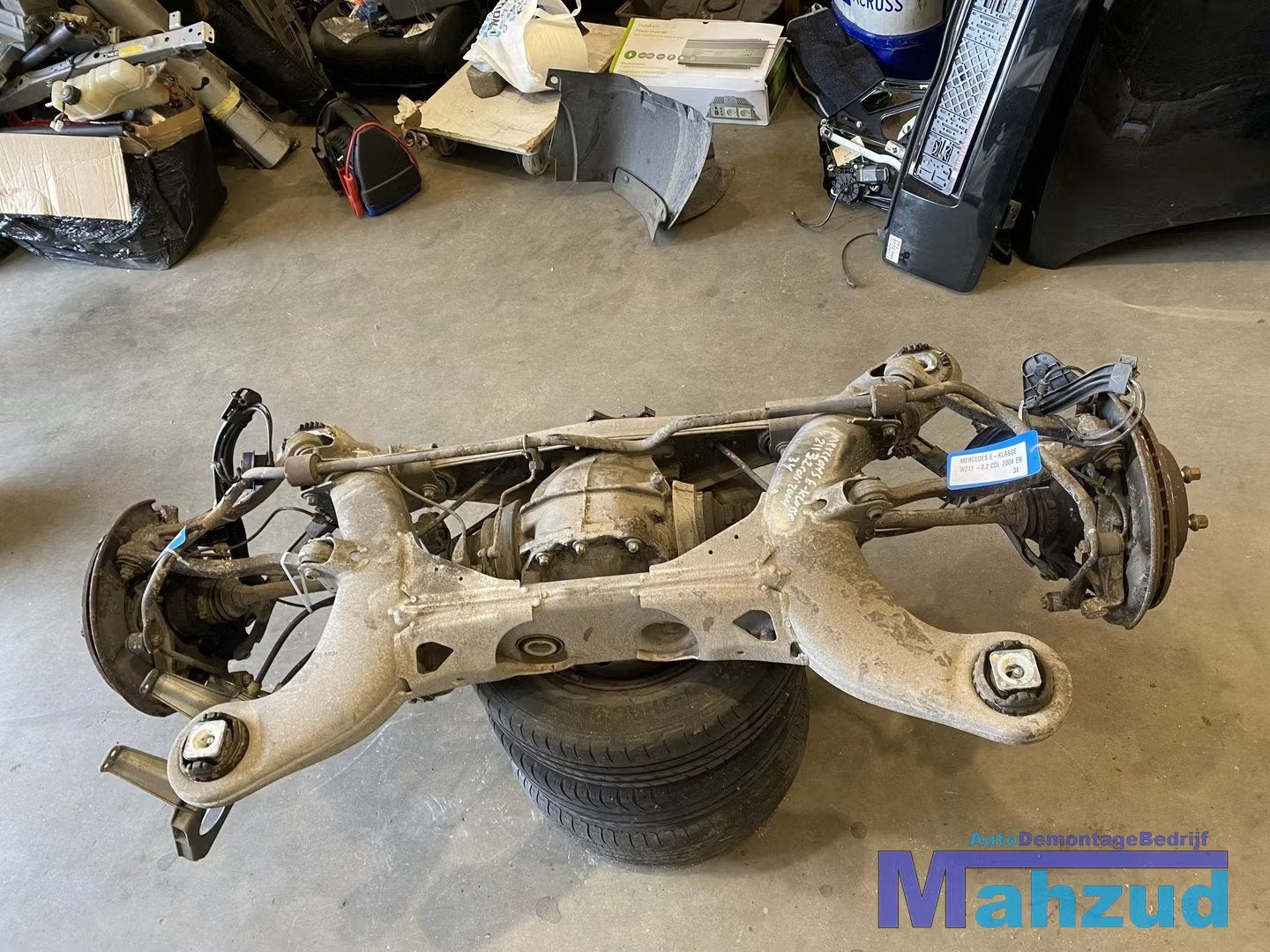 MERCEDES E-klasse W211 Achteras subframe cardanas 2002-2009, Gebruikt, Mercedes-Benz AG, Mercedes-Benz, Mercedesstrasse 120
70372  Stuttgart, DE