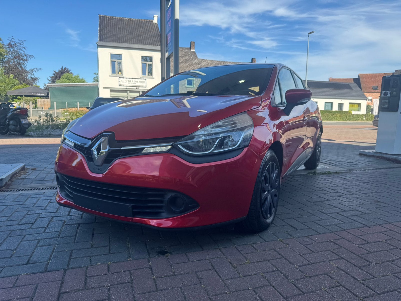 Renault Clio 1.2 - BENZINE - AIRCO - 137.000km - 2015, Euro 5, Stof, Zwart, 127 g/km