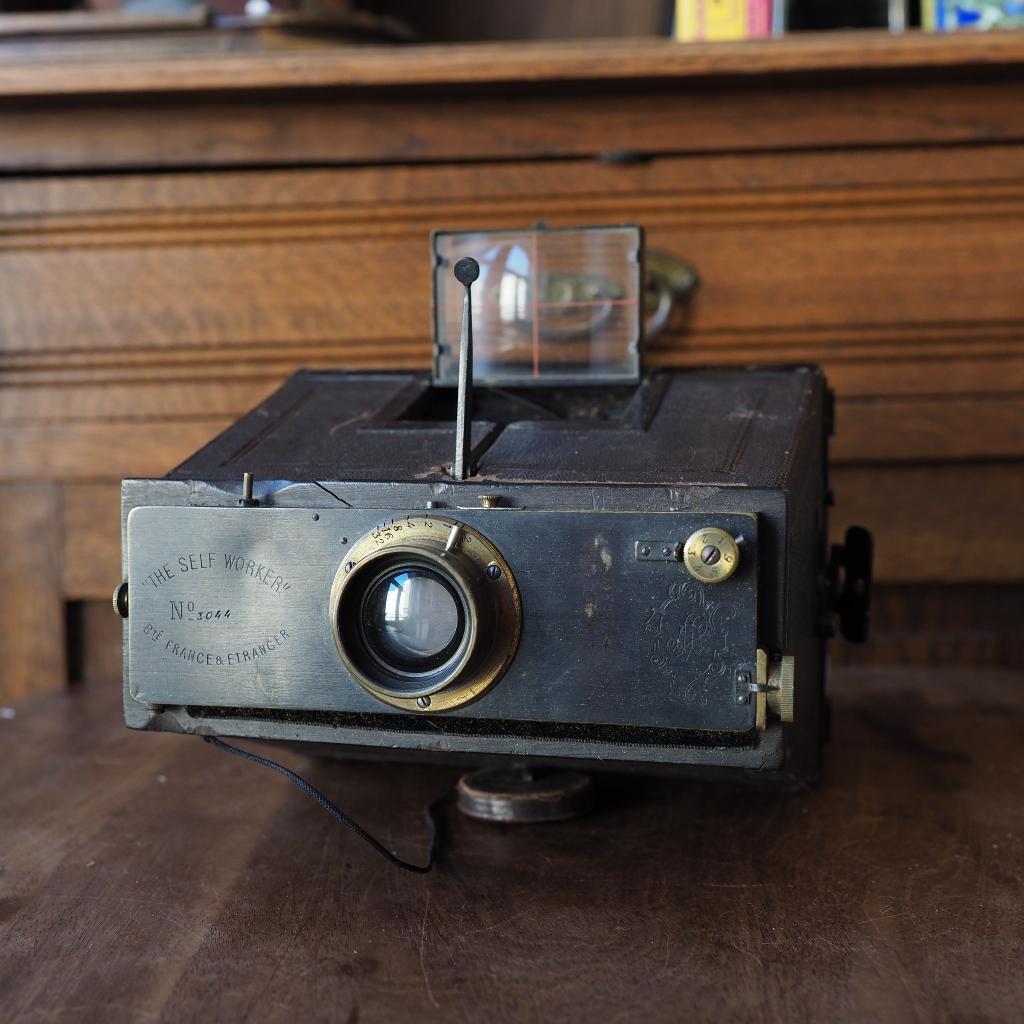 antiek fototoestel The selfworker Pipon met Goerz lens, Collections, Appareils photo & Matériel cinématographique, Appareils photo
