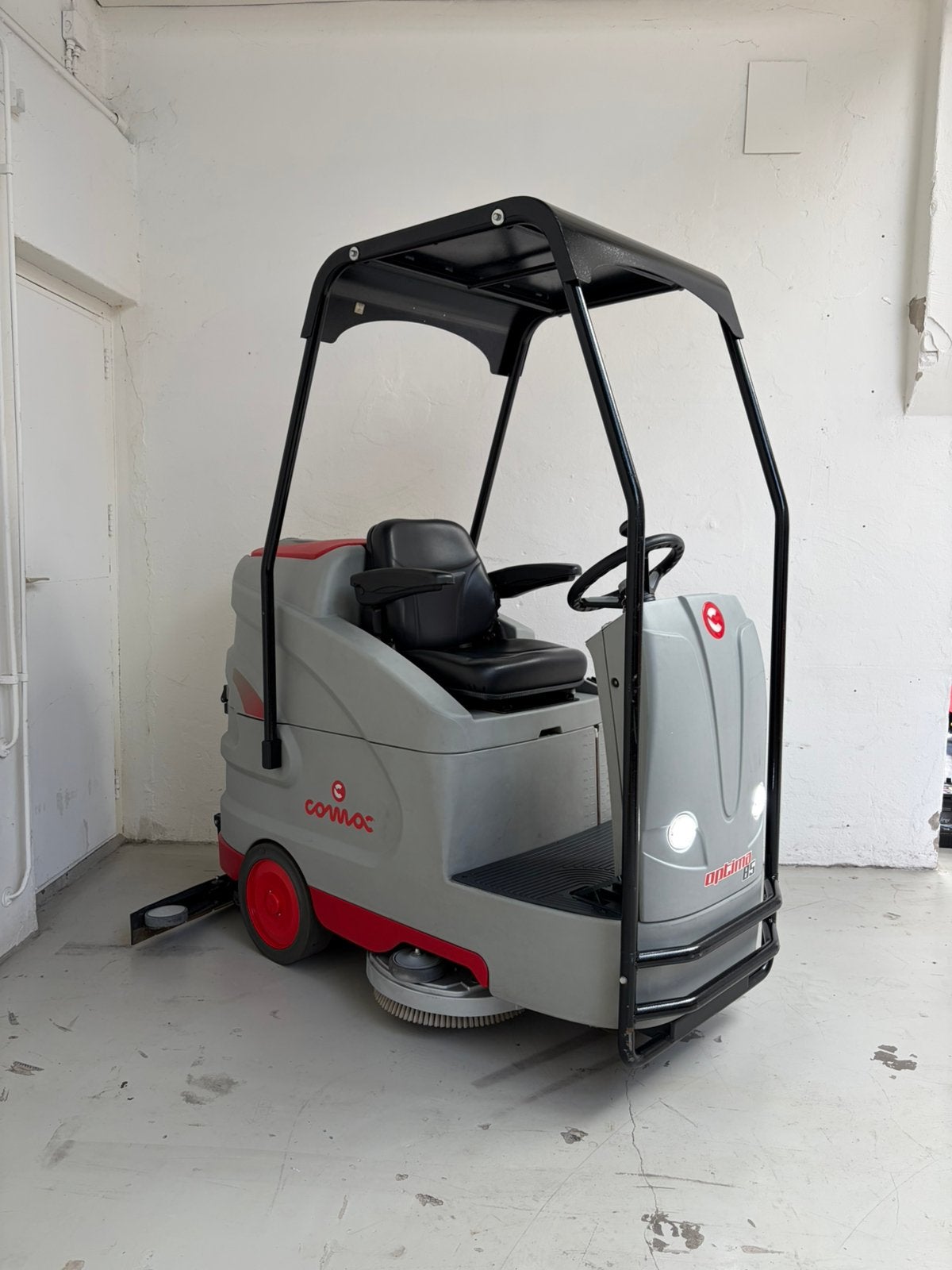 Opzit schrobmachine | Comac Optima 85B, Ophalen of Verzenden