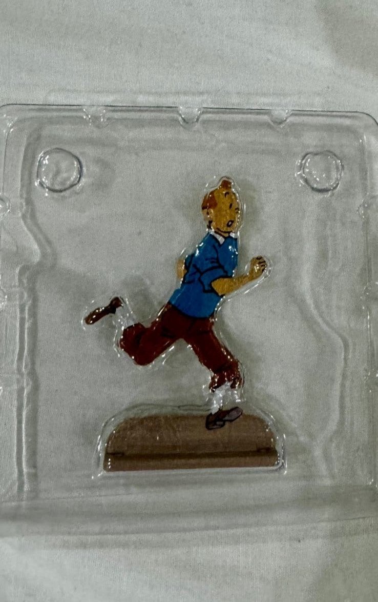 Kuifje figuur tin. Op voetje Nieuw in de verpakking, Collections, Personnages de BD, Enlèvement ou Envoi, Tintin, Comme neuf