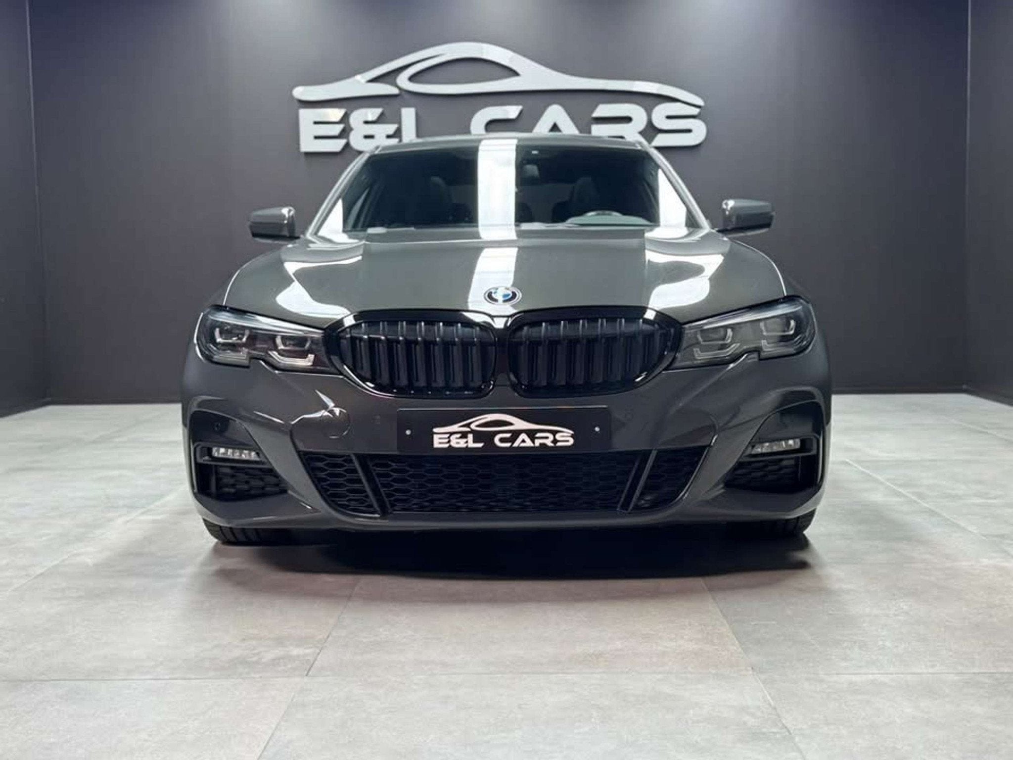 BMW 3 Serie 320 320 dAS MHEV Pack M *12 mois de garantie*, Autos, Ordinateur de bord, Argent ou Gris, Achat, Entreprise