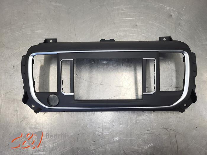 Cadre radio d'un Peugeot Expert, -, 3 mois de garantie, Utilisé, -