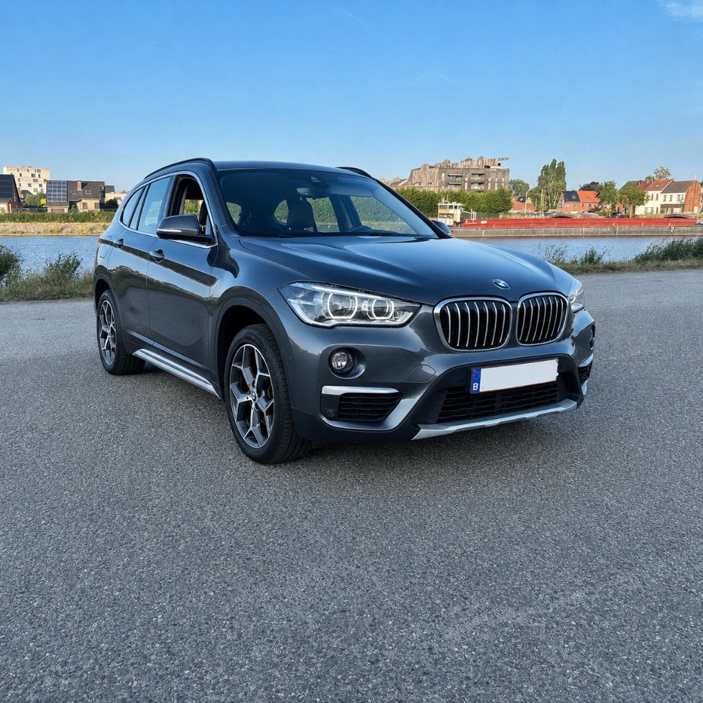 BMW X1 18dA XLine - Parfaitement entretenue - Excellent état, Autos, BMW, X1, Argent ou Gris, Achat, Noir
