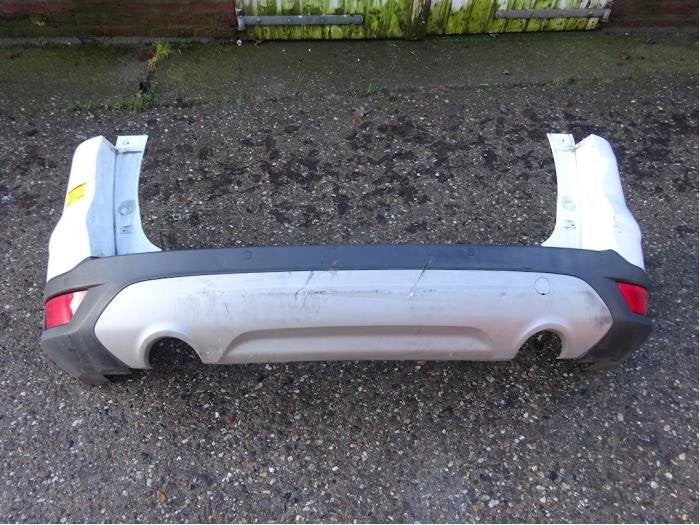 Pare-chocs arrière d'un Ford Kuga, -, 3 mois de garantie, -, -