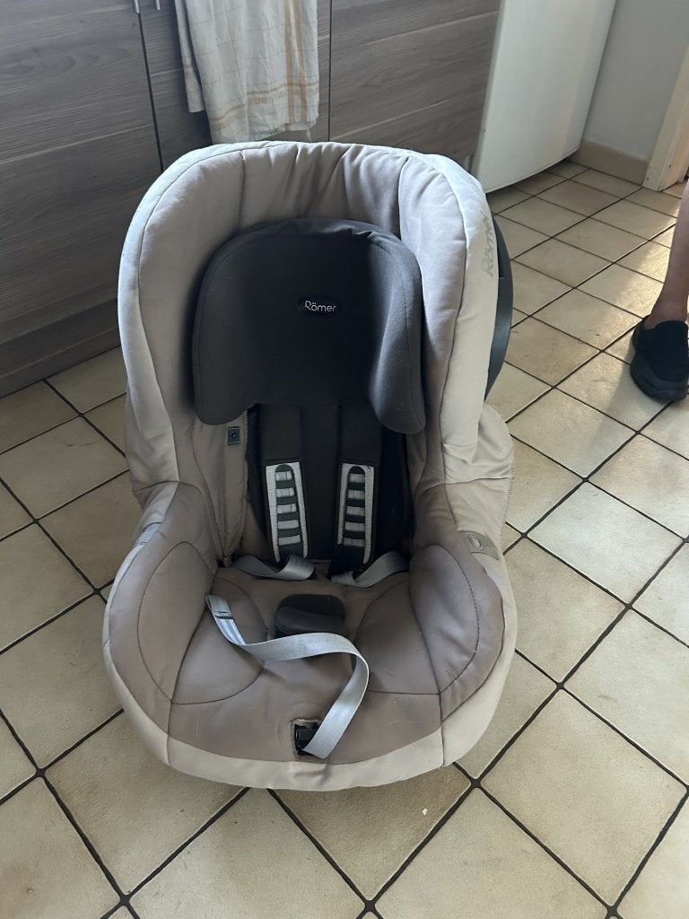 siège auto pour enfants, Enfants & Bébés, Sièges auto, Enlèvement ou Envoi