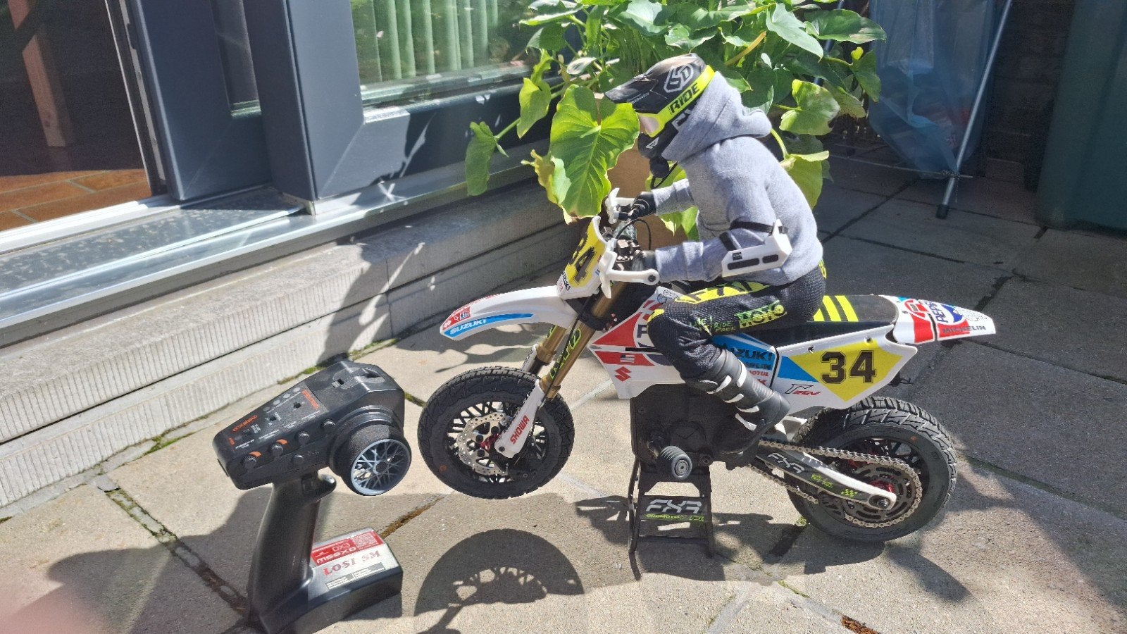 Losi Promoto-SM « Kevin Schwantz », Enlèvement