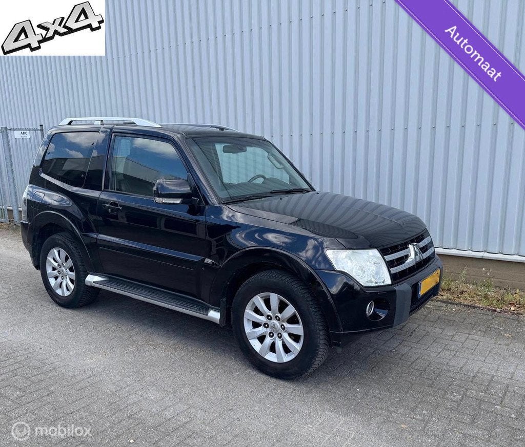 Mitsubishi Pajero 3.2 DI-D 4 WD AUTOMAAT AIRCO EURO 5, Automaat, Euro 5, Gebruikt, Zwart