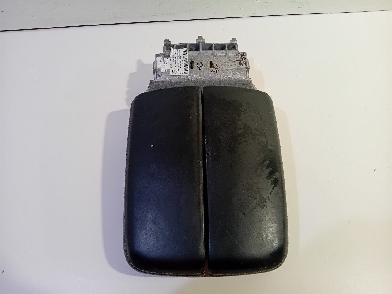 Armsteun Audi Q7, Auto-onderdelen, Onderdelen@venauto.nl, Van der Ven Autorecycling B.V., Gebruikt, Ettenseweg 76, 4706 PB Roosendaal, The Netherlands