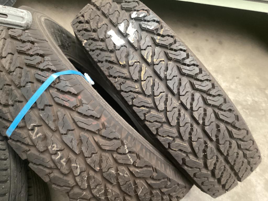 235/85/16. Terreinbanden Pirelli,nieuw, Auto-onderdelen, Banden en Velgen, Ophalen, Overige, 16 inch, Nieuw