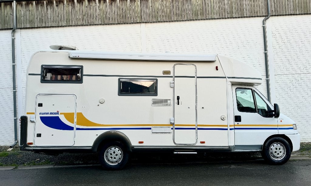 EURA MOBIL Profilé Fiat 2.8JTD / GARAGE / ALKO / SOLAIRE, Caravanes & Camping, Siège de train, 6 à 7 mètres, Toilette à cassette