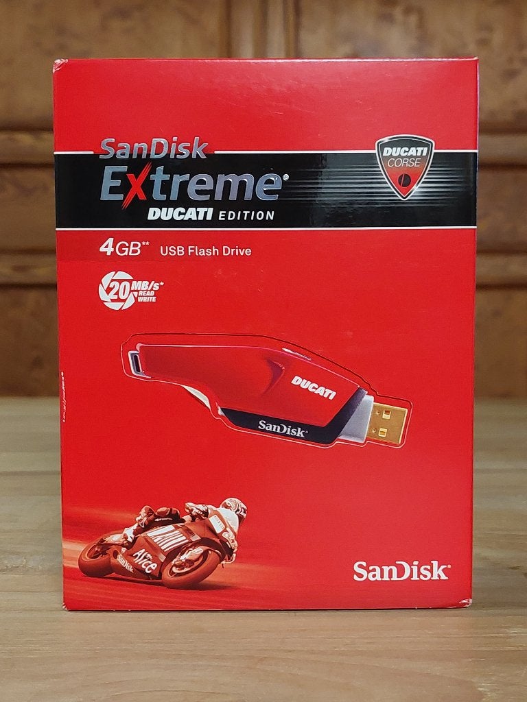 Clé USB Ducati officielle - Sandisk 4 Go Extreme, Motos, Enlèvement ou Envoi, Neuf
