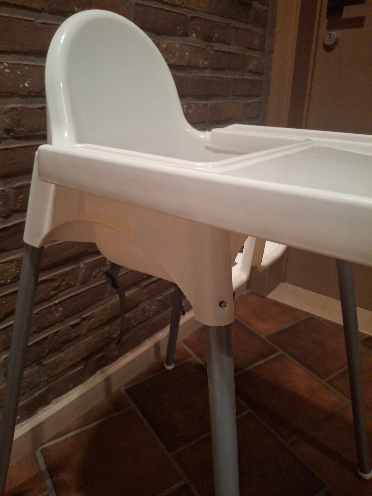 Nieuwe eetstoel Ikea, met afneembaar eetblad, Kinderen en Baby's, Ophalen, Nieuw, Afneembaar eetblad