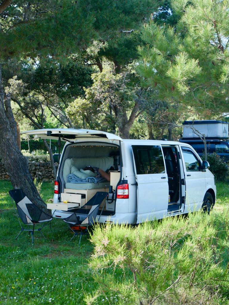 Volkswagen Transporter T5.1 “Eddy” campervan te koop, Caravans en Kamperen, Mobilhomes, Particulier, tot en met 2, Buscamper of Camperbus