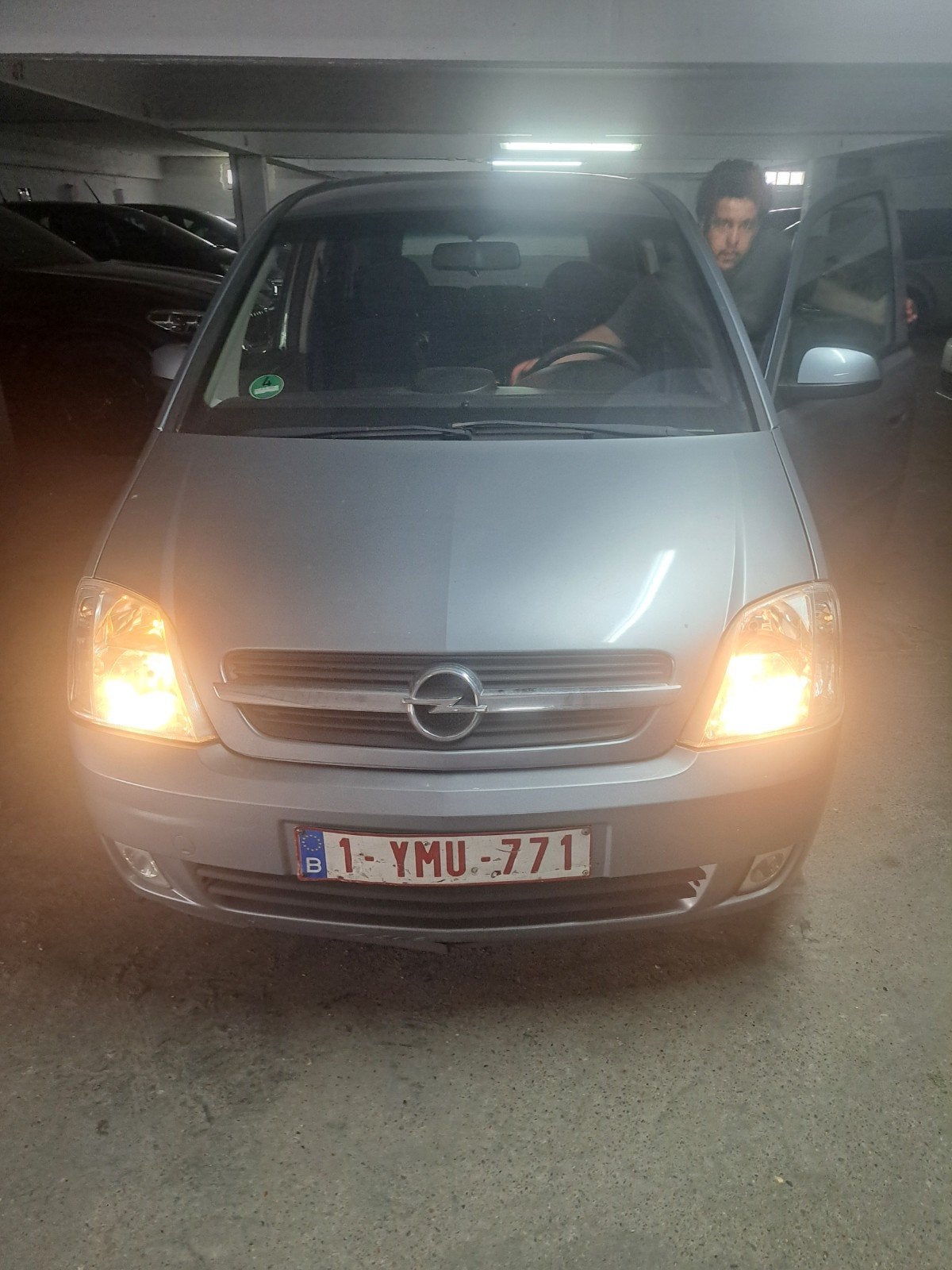 Opel merviva benzene automaat, Auto's, Opel, Automaat, 4 cilinders, 5 deurs, Particulier