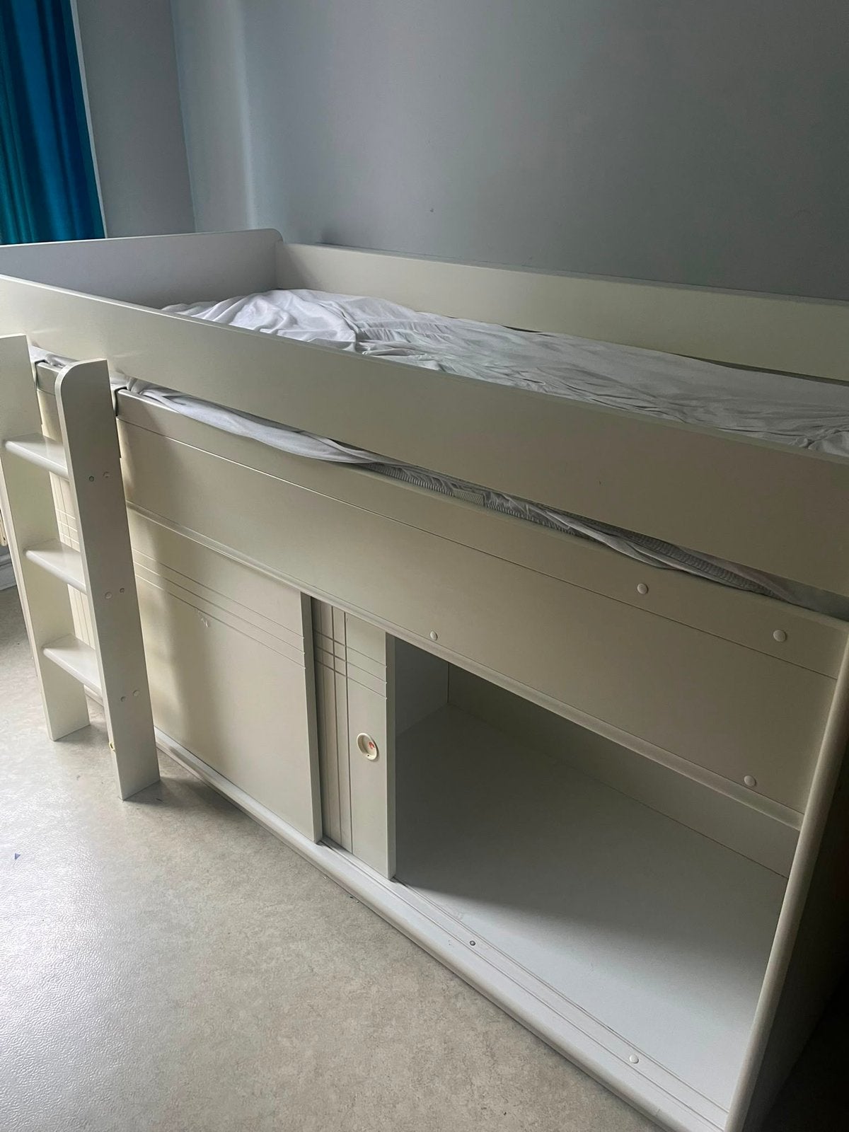 GRATIS - 1 persoonsbed kind/tiener - inclusief matras, Enfants & Bébés, Chambre d'enfant | Lits superposés & Lits mezzanines, Enlèvement