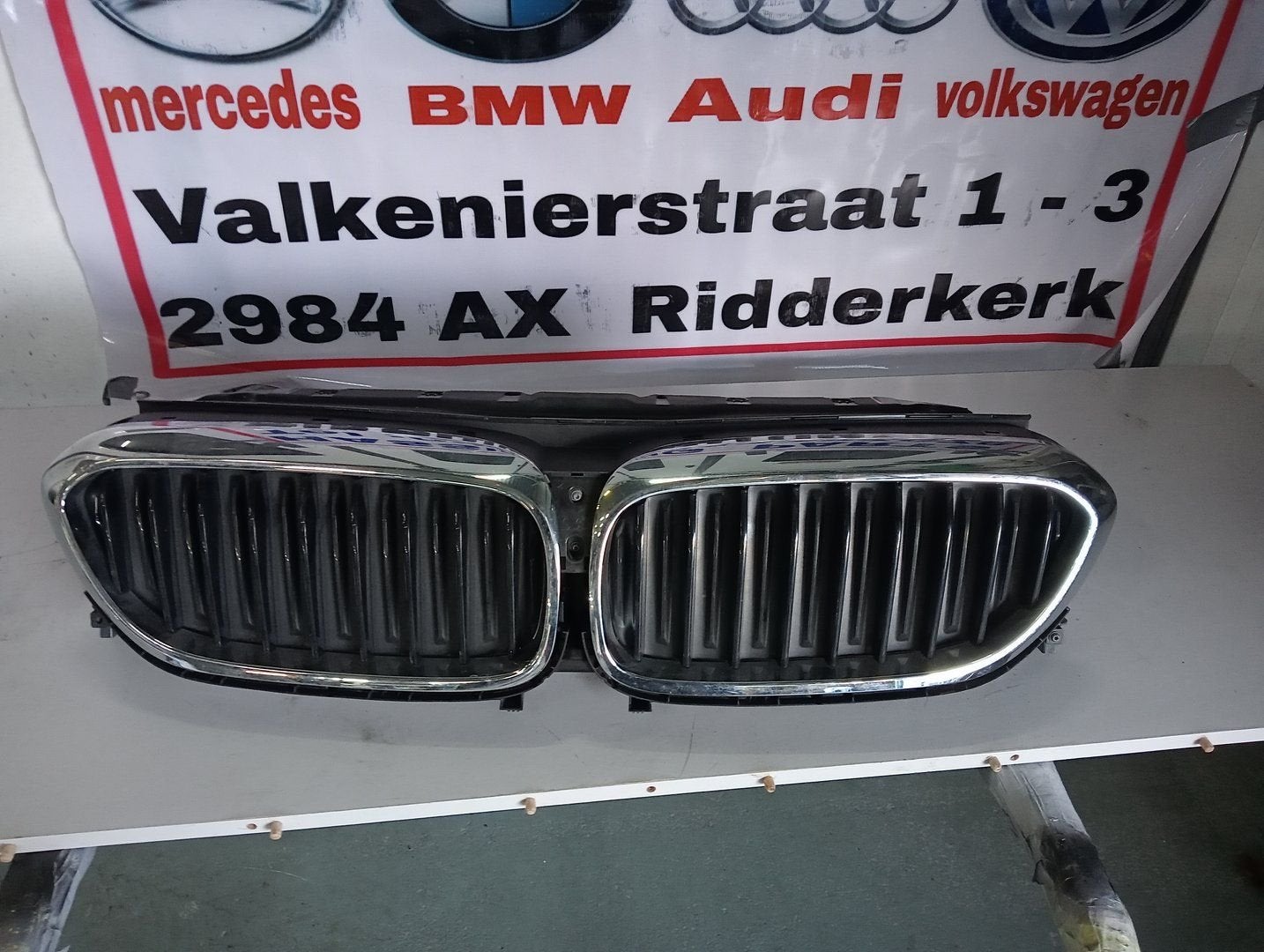 Grille van een BMW 3 serie (G20) 320i, Gebruikt, -, -, Ophalen of Verzenden
