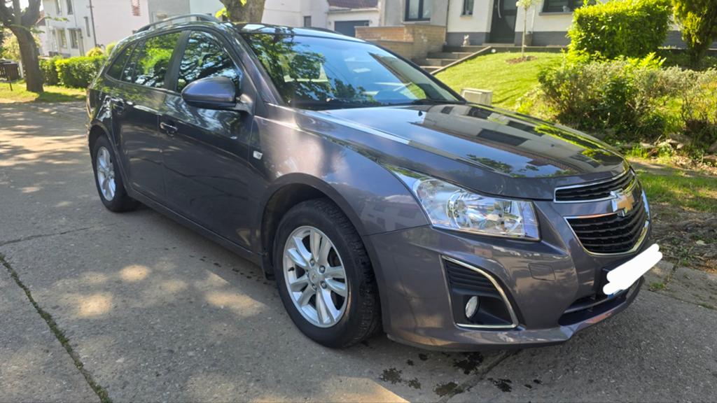 Chevrolet cruze break DÉJÀ PRÊT À IMMATRICULER AIRCO, Auto's, Euro 5, Cruze, Particulier, Te koop