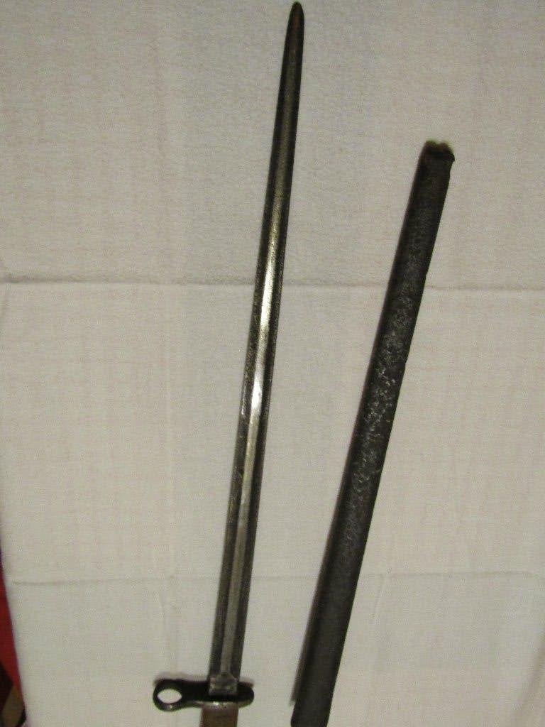 Remarquable  Baïonnette belge modèle 1916 pour fusil 1889, Enlèvement ou Envoi, Armée de terre, Couteau ou Poignard