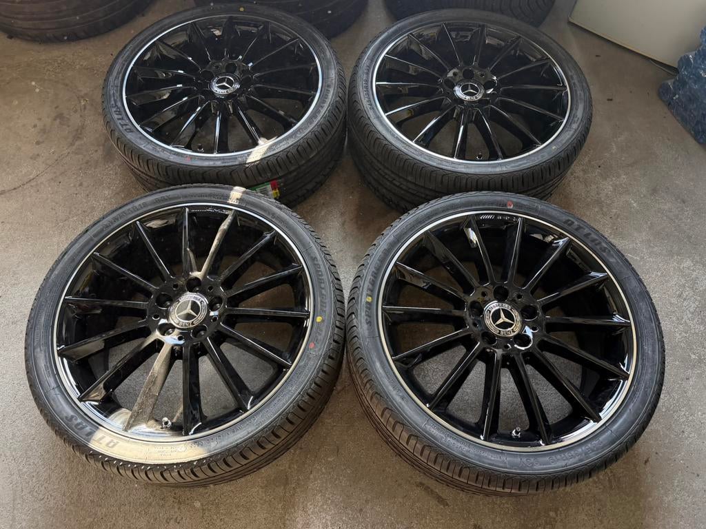 19 inch Origineel Mercedes Velgen A CLA AMG met banden, Auto-onderdelen, Banden en Velgen, 19 inch, Banden en Velgen, Ophalen of Verzenden