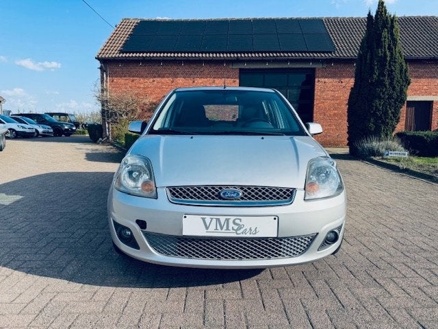Ford Fiesta 1.3 Essence * Garantie * Euro4 *, 144 g/km, Argent ou Gris, Achat, Garantie prolongée