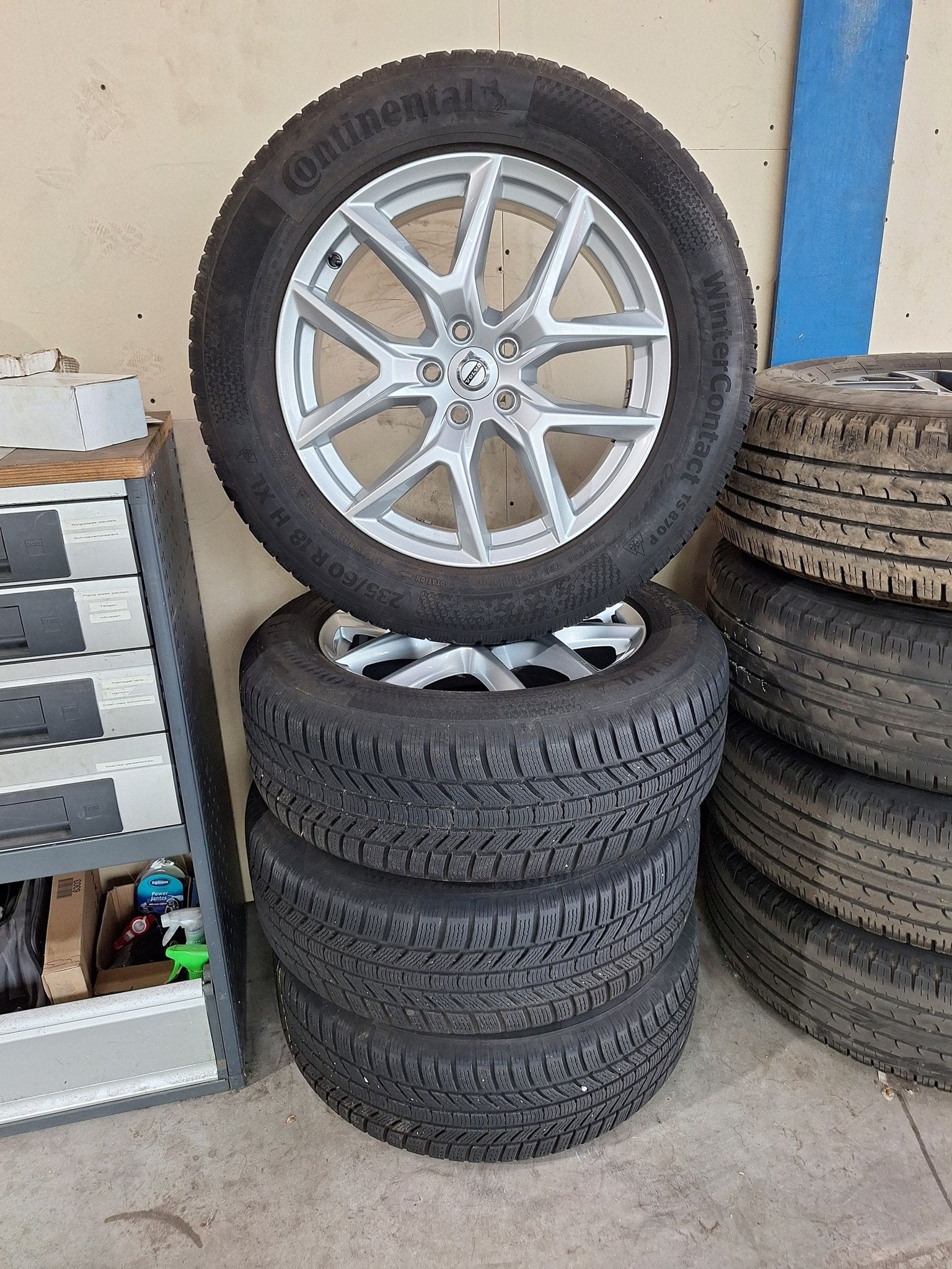 Volvo XC60 Winterset 18 Inch Origineel, Pneus et Jantes, Pneus hiver, -, Véhicule de tourisme