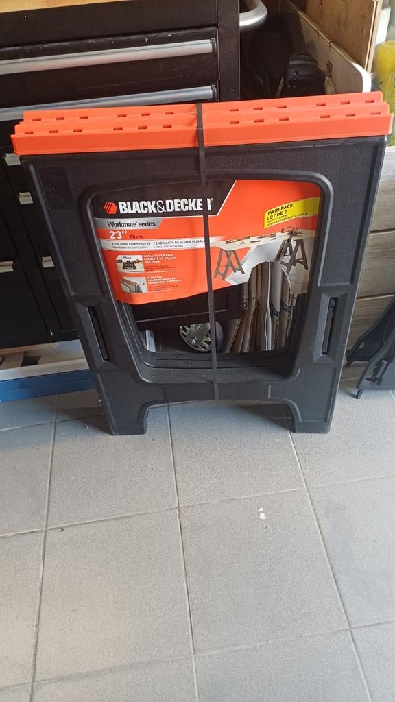 Ensemble de 2 tréteaux pliants B&D NOUVEAU, Enlèvement