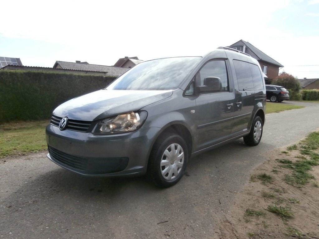 volkswagen caddy 1.6tdi trend airco 5 zitplaatsen, Auto's, Voorwielaandrijving, Zwart, 149 g/km, Bedrijf