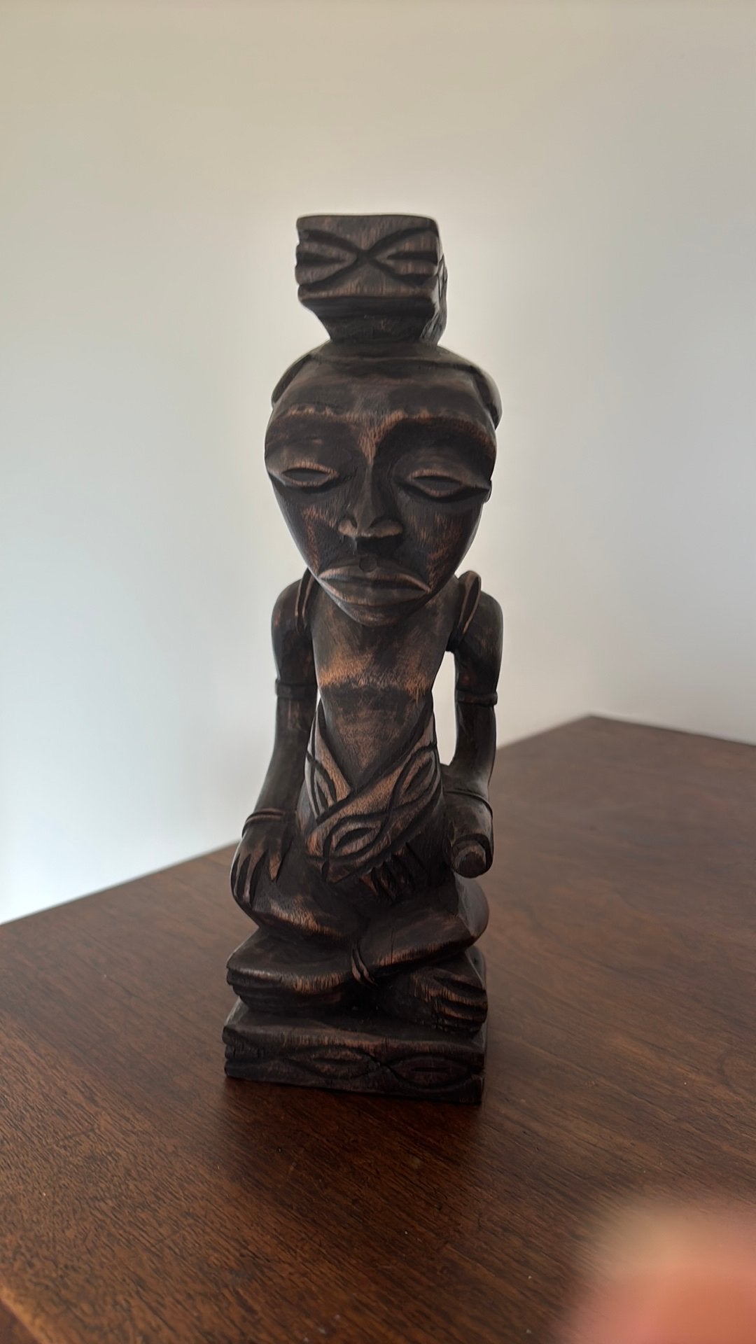 Handgesneden Congolees houten beeld Belg Congo (1950-1970), Enlèvement, Comme neuf, Bois