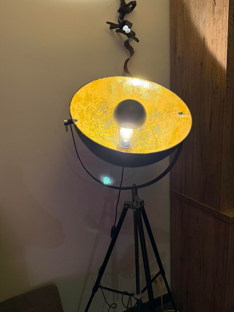 Qazqa - Industriële Vloerlamp - Tripod, Huis en Inrichting, Ophalen, Zo goed als nieuw
