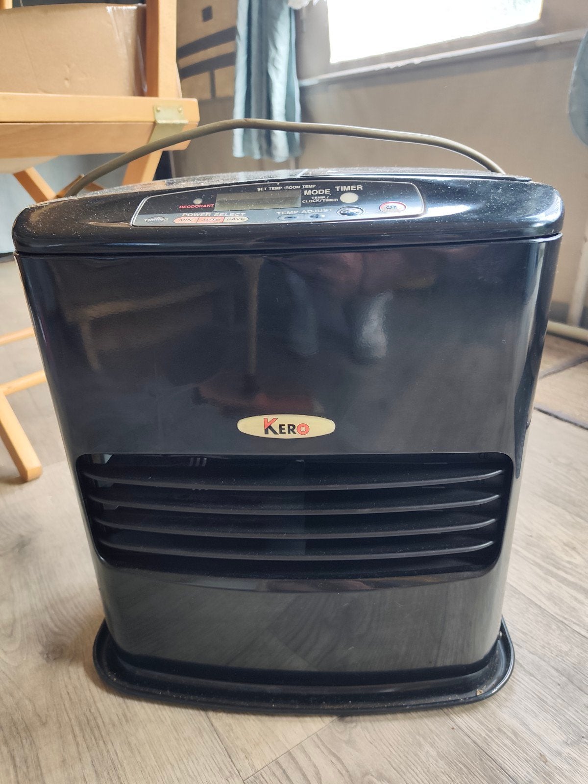 poêle a mazout électronique de larke Kero, Maison & Meubles, Enlèvement, Comme neuf, Autres carburants