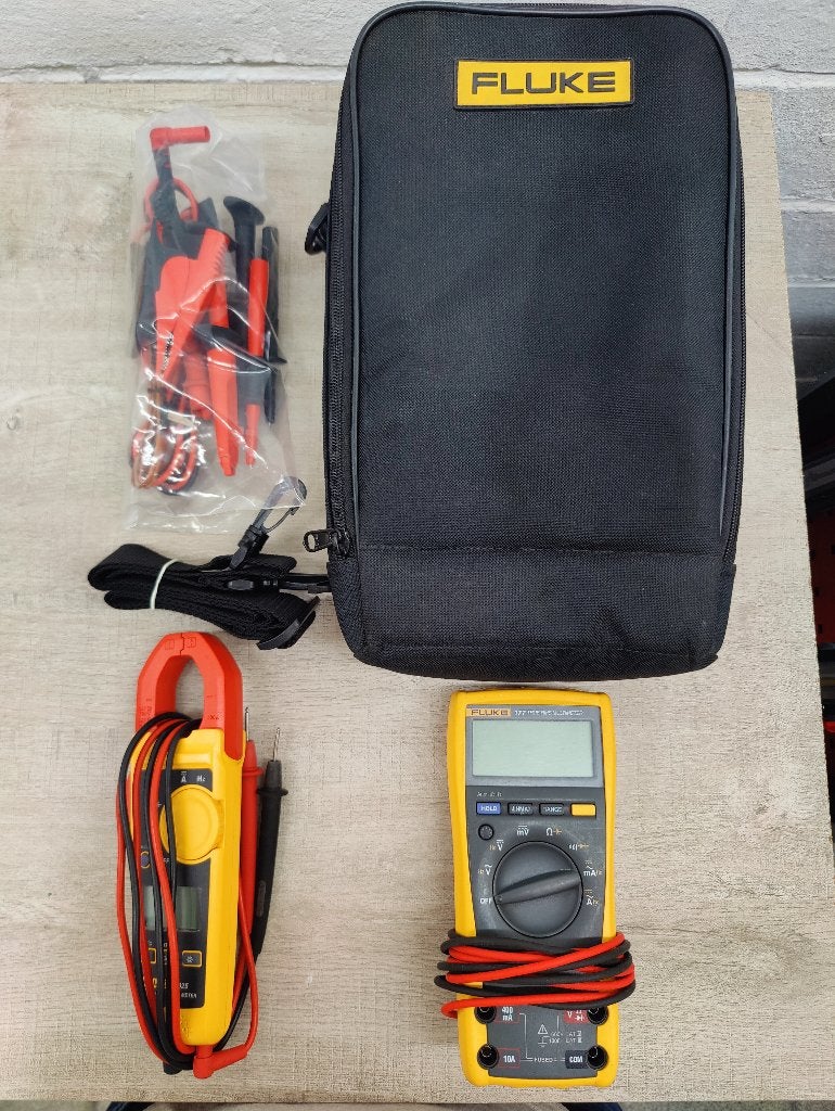 Fluke Meetset  177 Multimeter + 325 Stroomtang + TLK289 Kit, Doe-het-zelf en Bouw, Ophalen of Verzenden, Zo goed als nieuw, Multimeter