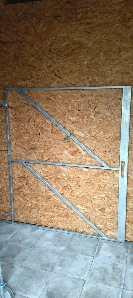 poortframe met slotkast & ophangogen : 1x b130 en 1x b150, Bricolage & Construction, Serrurerie de bâtiment & Dispositif de fermeture