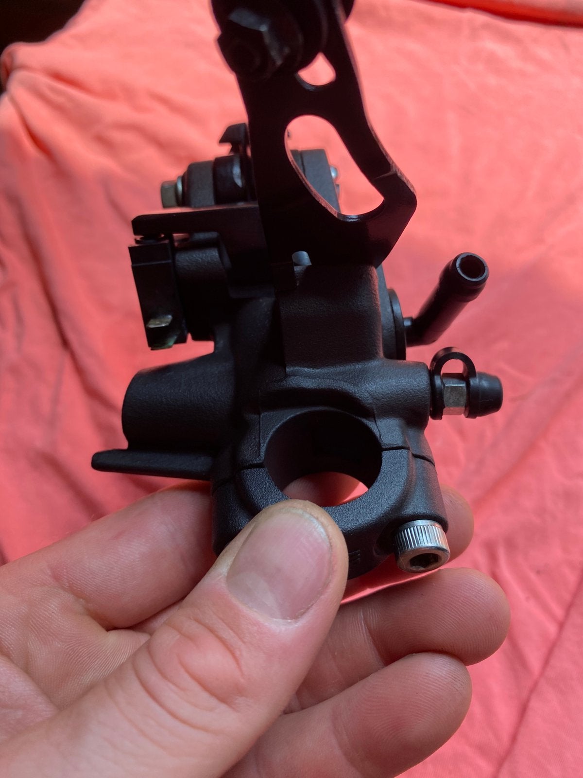 Nissin rempomp zx6r, Ophalen