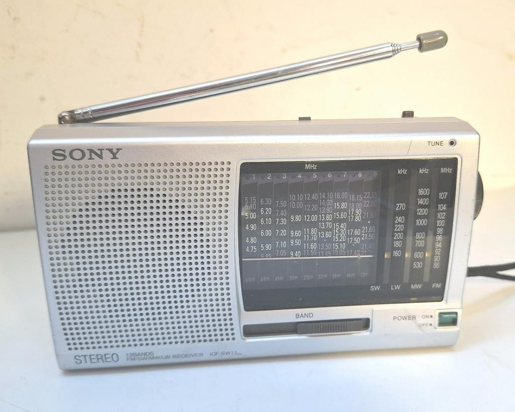 Radio Sony ICF-SW11.  Fonctionne Très bon état, Enlèvement ou Envoi, Radio