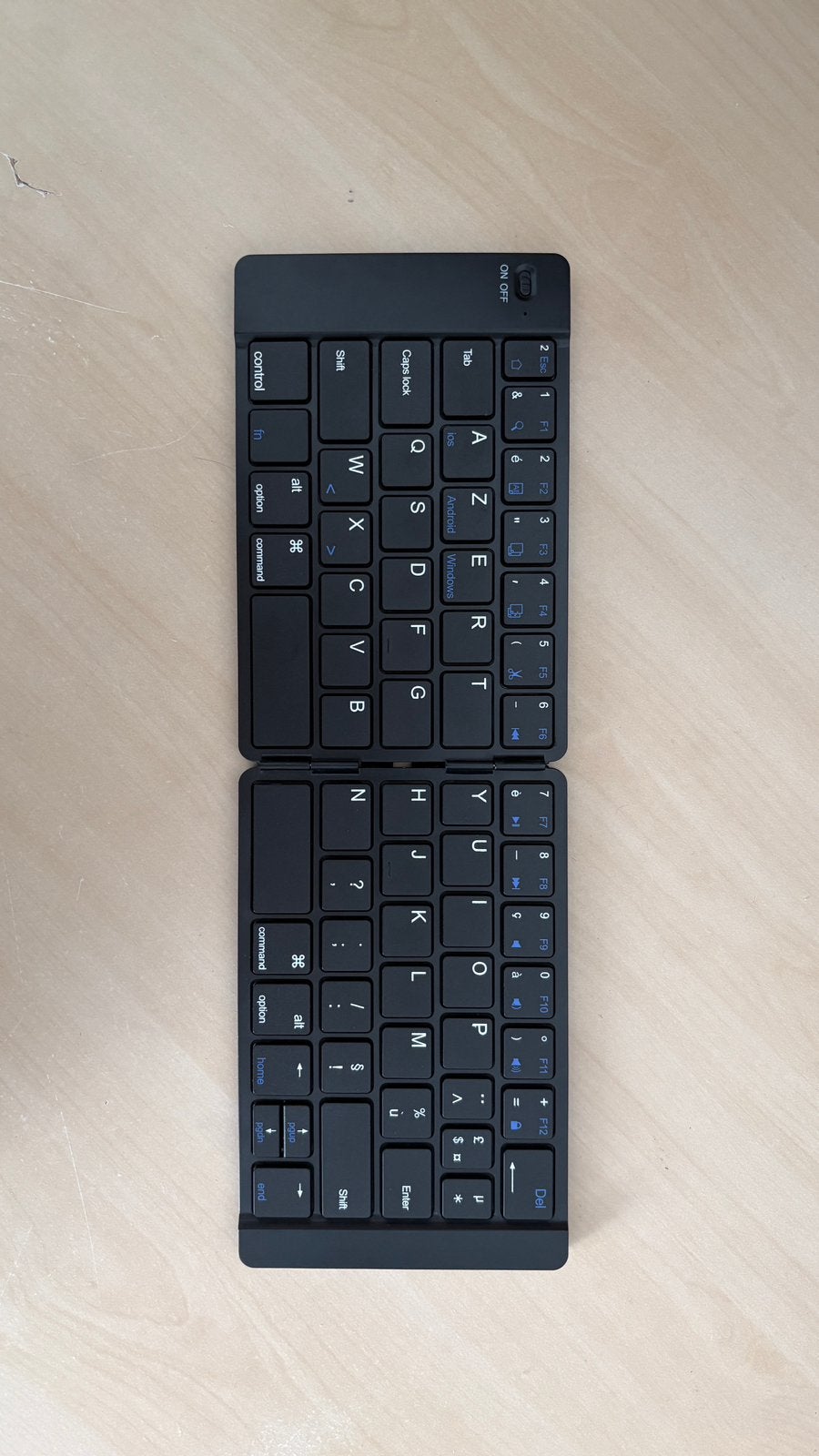 Clavier Bluetooth pliable, Informatique & Logiciels, Neuf, Azerty, Enlèvement, Sans fil