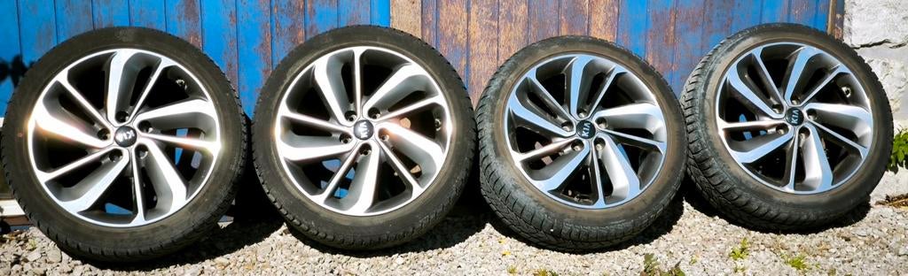 Kia 18 inch lichtmetalen velgenset + winterbanden, Auto-onderdelen, Banden en Velgen, Ophalen, 18 inch, Gebruikt, Banden en Velgen