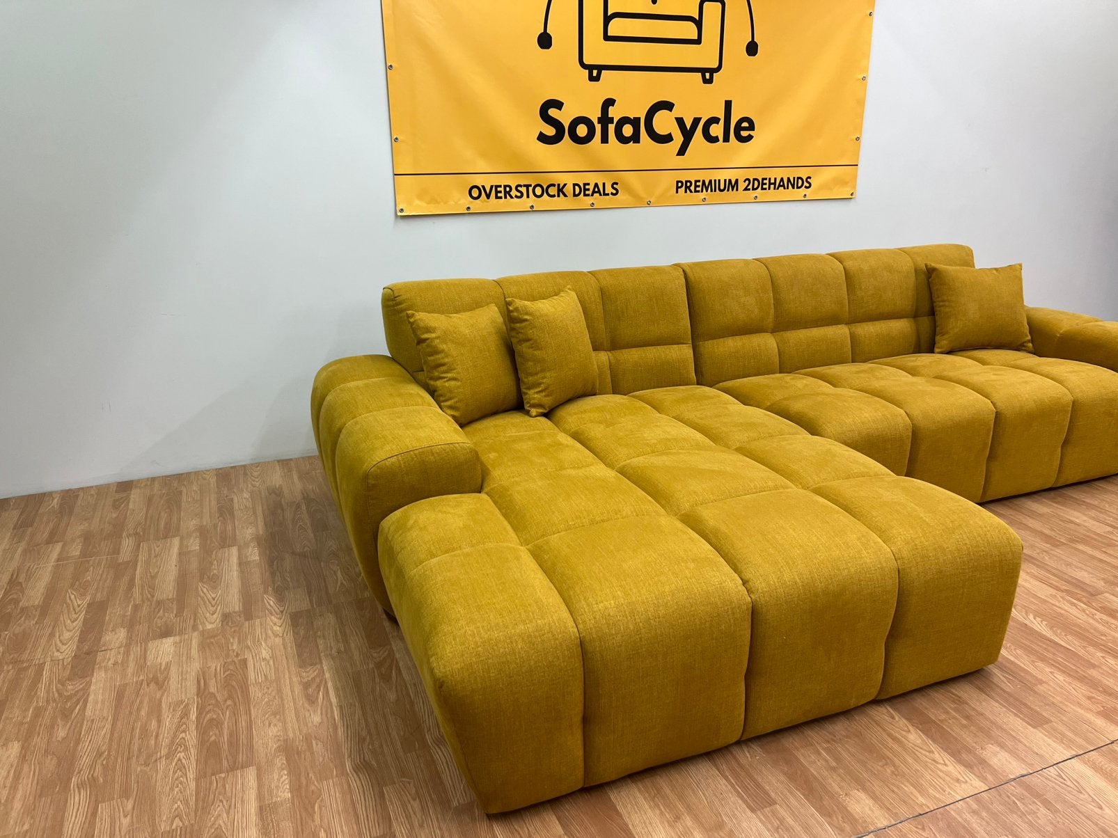 Chaise Goossens flambant neuve - Design Statement SofaCycle, Neuf, Enlèvement ou Envoi, SofaCycle, Info@sofacycle.be