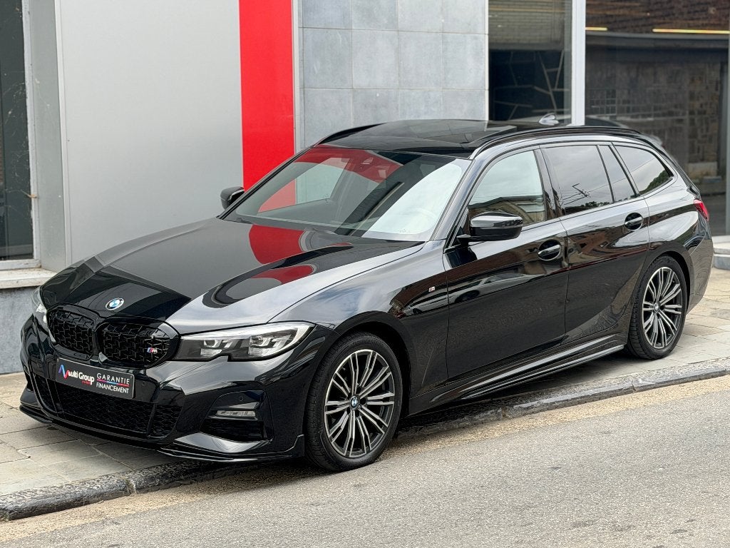 BMW 318 iA Pack M Performance*1 jaar garantie* Zonnedak*2021, Auto's, Automaat, 1998 cc, 4 cilinders, Leder en Stof