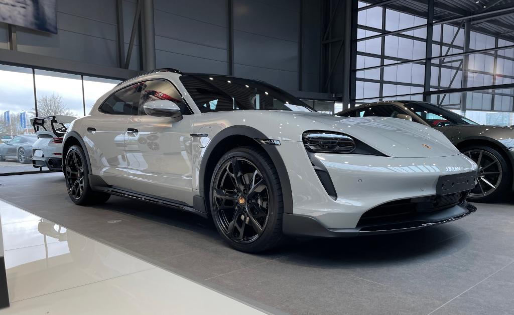 Porsche Taycan Cross Turismo, Achat, Beige, Autre, Entretenue par le concessionnaire